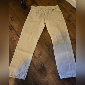 Levi's 501 Tan Size Measuring 36x31 (Mark Irregular And 38x32)